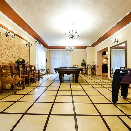 Hotell Leszczynski By Zabost