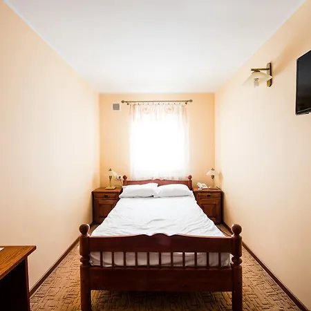 Hotell Leszczynski By Zabost 3*