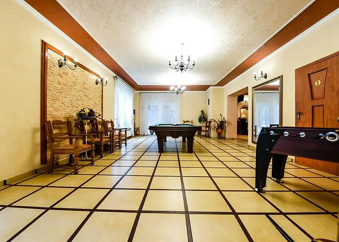 فندق Leszczynski By Zabost