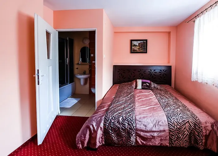 Leszczynski By Zabost Hotel