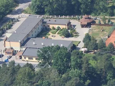 Hotel Leszczynski By Zabost 3*